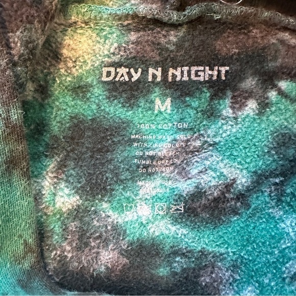 Day N Night 2017 Festival Tie Dye Hoodie size medium Lamar/Travis/Chance - Picture 6 of 16